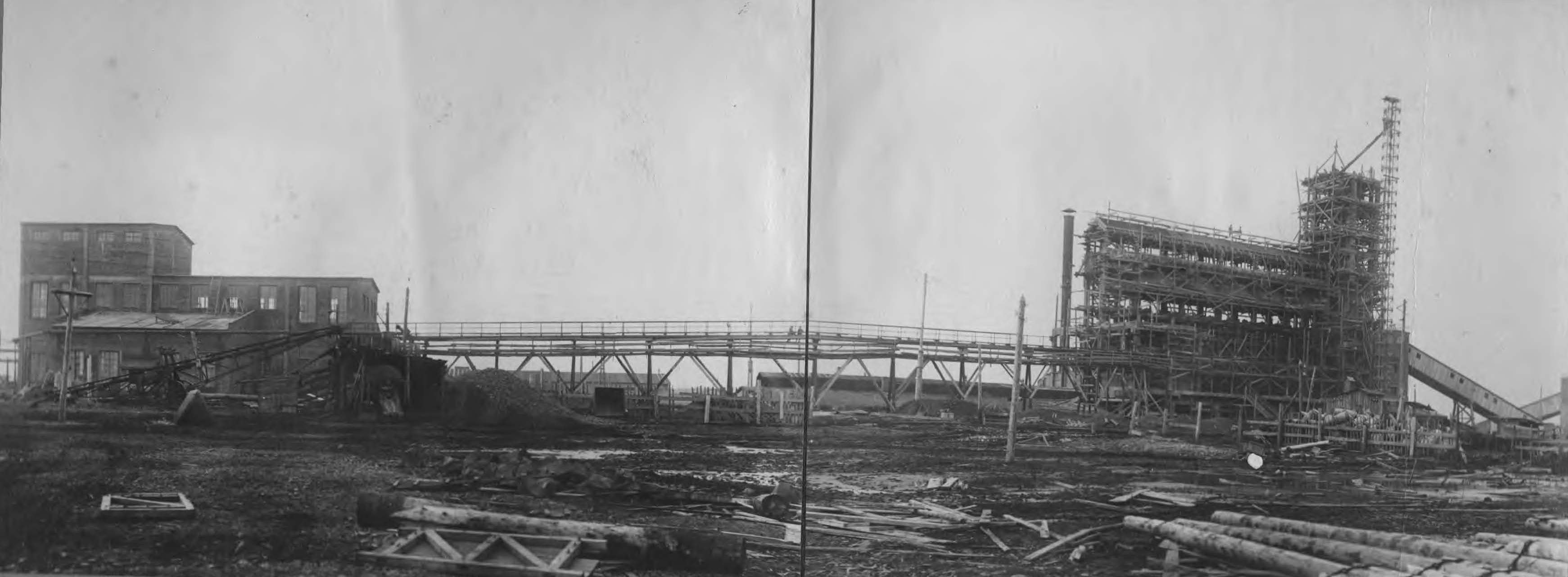 Панорама строительства углеперегонного завода, 1934 год